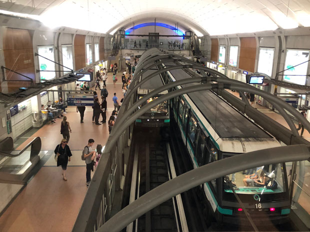 НОВОСТИ У ФРАНЦУСКОЈ: Град светлости у новим границама